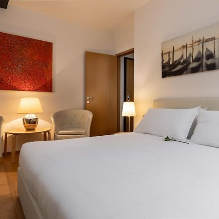The Silk House Aparthotel เวนิส ภายนอก รูปภาพ