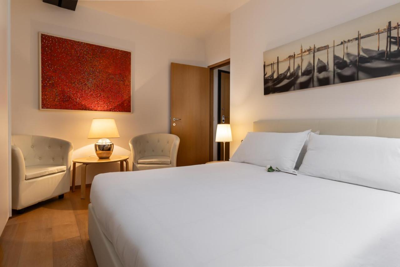The Silk House Aparthotel เวนิส ภายนอก รูปภาพ